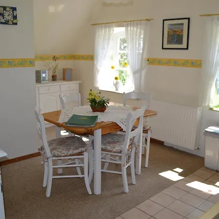 Daire Landhaus-ole-steen-wohnung-kapitaen Tating